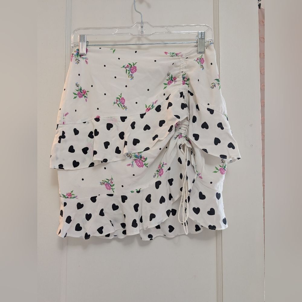 NWOT For Love And Lemons Lucia White Floral and Heart Print Skirt Size Small